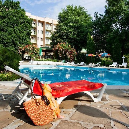 Ljuljak Hotel Golden Sands Esterno foto