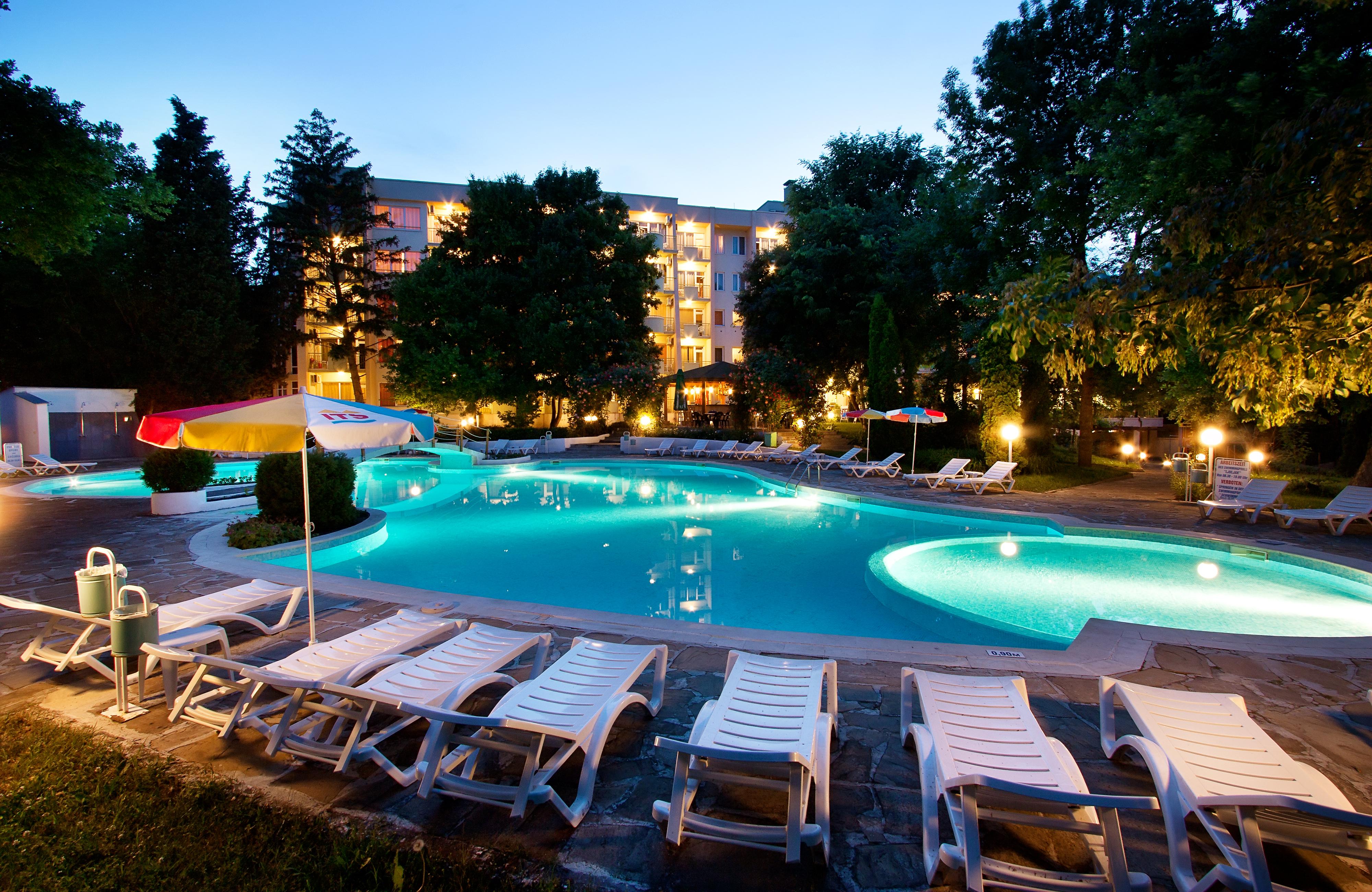 Ljuljak Hotel Golden Sands Esterno foto