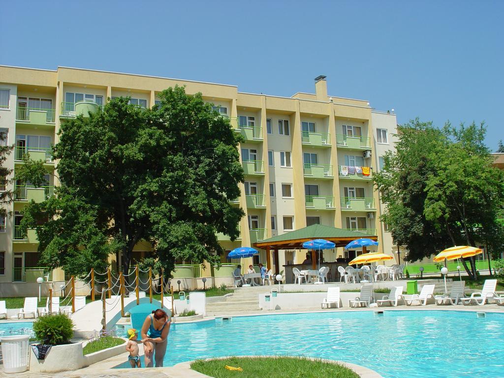 Ljuljak Hotel Golden Sands Esterno foto