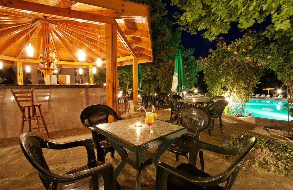 Ljuljak Hotel Golden Sands Esterno foto