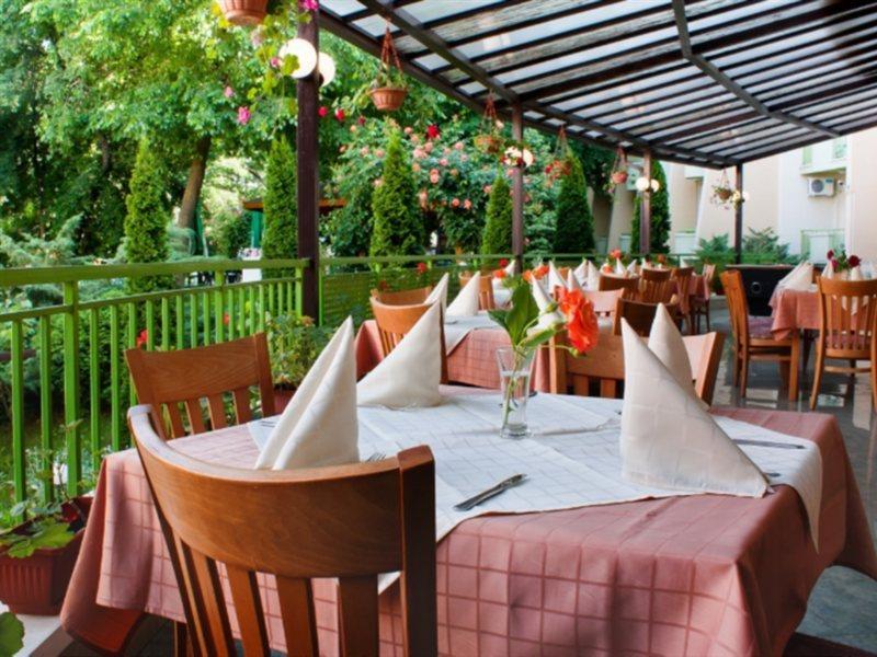 Ljuljak Hotel Golden Sands Esterno foto