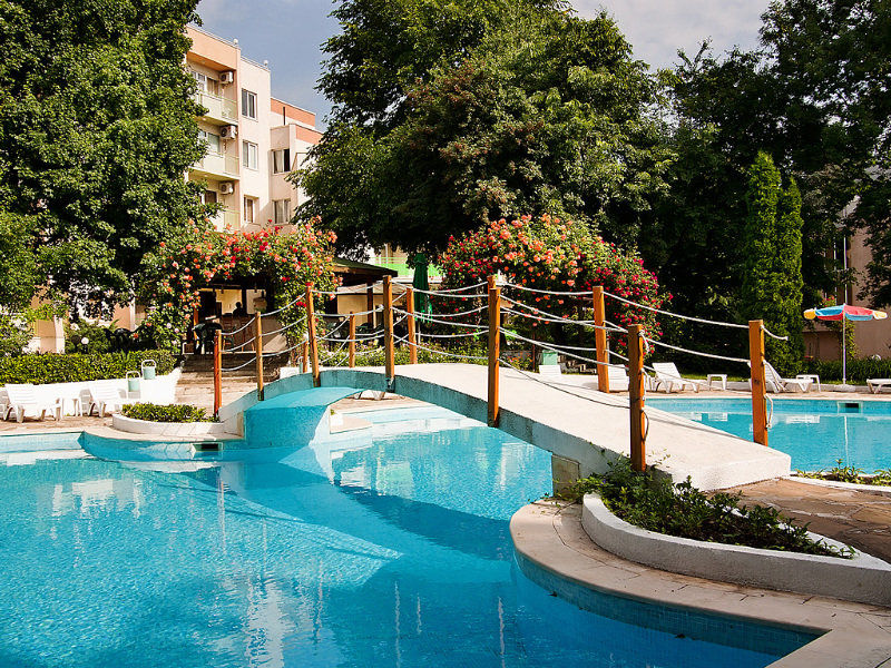 Ljuljak Hotel Golden Sands Esterno foto