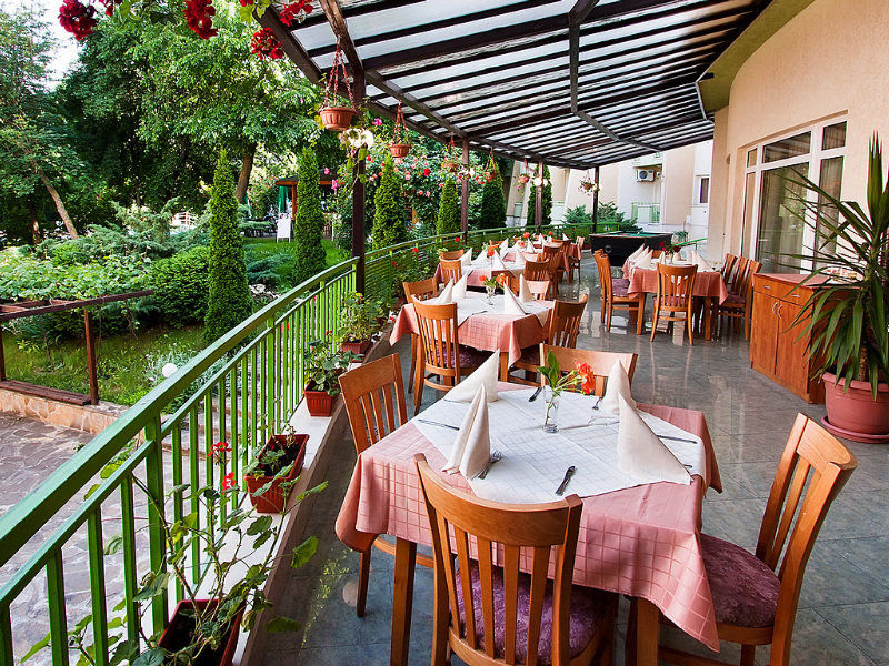 Ljuljak Hotel Golden Sands Esterno foto