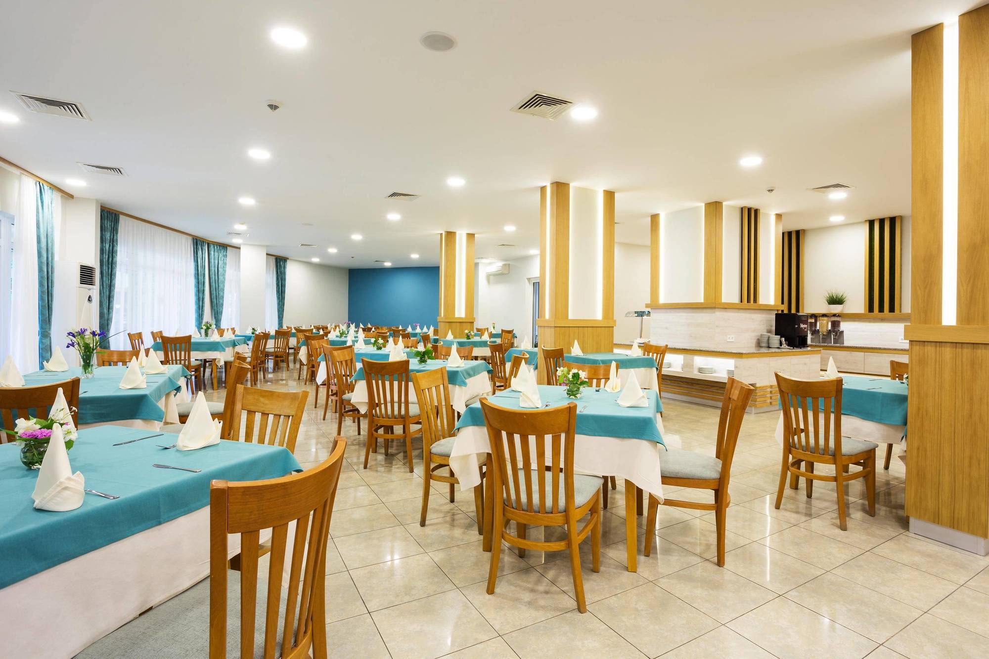 Ljuljak Hotel Golden Sands Esterno foto