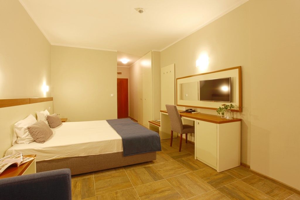Ljuljak Hotel Golden Sands Esterno foto